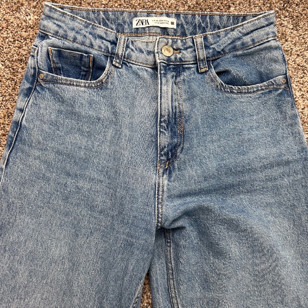 Zara high-waisted mom fit jeans